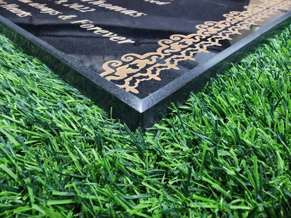 Muslim gravestone design